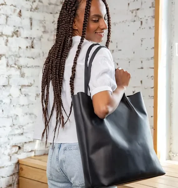 Spacious & Stylish Tote Bags for Daily Use Black